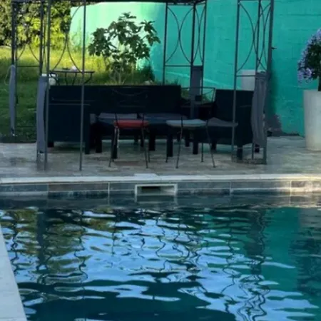 Bella Avec Piscine Et Jacuzzi Saint-Fons